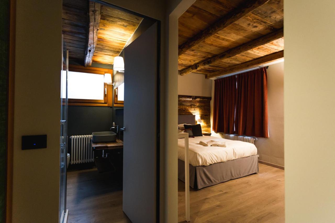 Granuit Room & Breakfast Sauze di Cesana エクステリア 写真